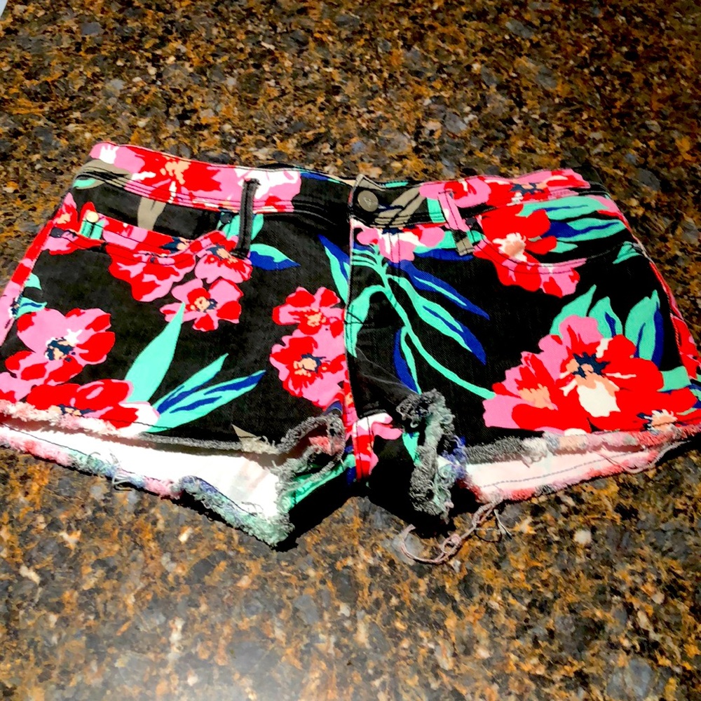 Roxy Shorts